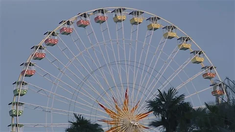 Carnival Wheel in Nice 動画素材 73969103