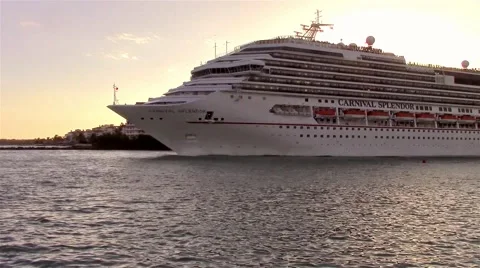 Carnival's Splendor Clip 3 Vídeos de archivo 46831423