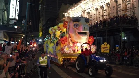 Caroline Durieux float in Hermes parade 2018 Stock Footage 86337799