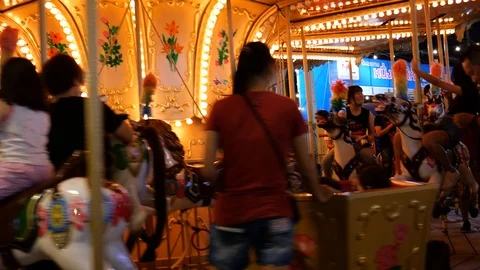 Carousel in amusement park Video stock 120742901