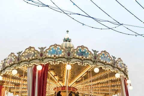 Carousel, folk festivals on the background of the Moscow Kremlin, traditional Foto stock