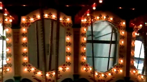 Carousel Mirrors and Lights Видео 8754900