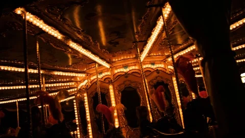 Carousel at night in the fair Vidéo 127263838