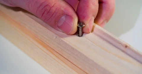 Carpenter holding screwdriver 库存影片 87457007