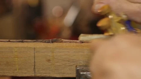 Carpenter using Spokeshave hand planer on wood woodworking slow motion 스톡 동영상 73674276