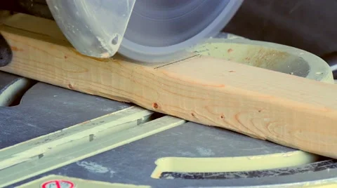 Carpenter working in new house under construction Video stock 49526151