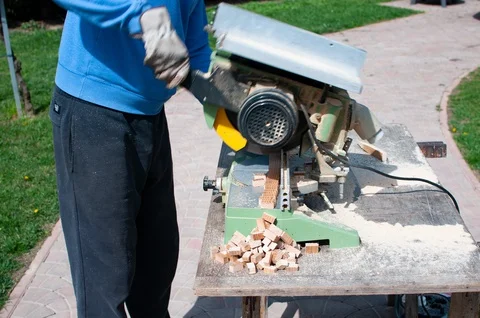 Carpentry work with saw Vídeo Stock 127607045