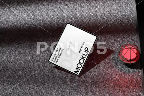 Carpet Poster Display Mockup PSD 模板