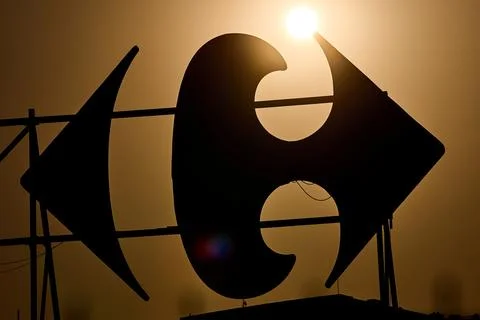 Carrefour Orhideea Photos