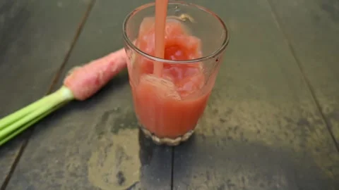 Carrot juice. Video stock 264276419