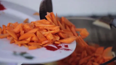 Carrots - adding to pan Stock Footage 35221508