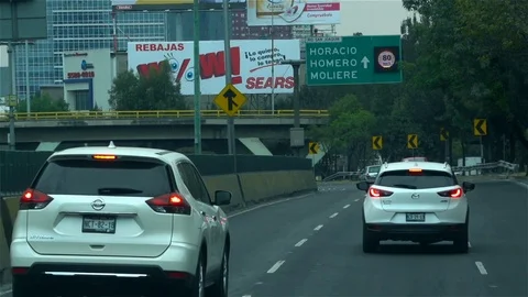 Cars breaking while turning corner Video stock 124310457