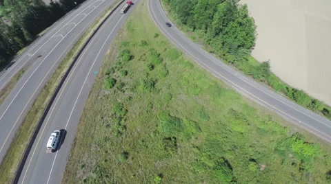 Cars driving on freeway, Stock Footage 39766533