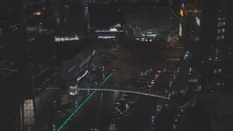 Cars Driving Intersection at Night 動画素材 98197264
