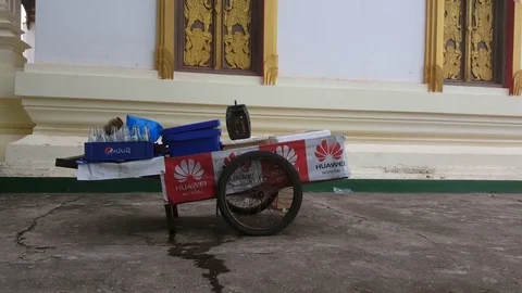 Cart with empty Pepsi bottles, Pha That Luang, Vientiane, Laos 스톡 동영상 75003106