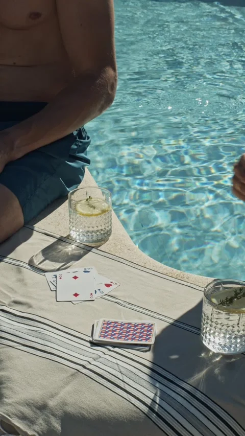 Cartas Video stock 235749163