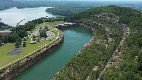 Carters lake and dam in Georgia largest earthen dam east of the Mississippi Stock Footage