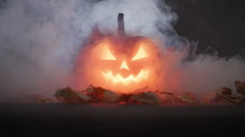 Carved pumpkin, jack o lantern, halloween theme, halloween decorations 库存影片 219661619