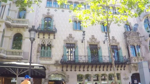 Casa Batllo facade designed by Gaudi in Barselona, Spain. Video stock 78462873