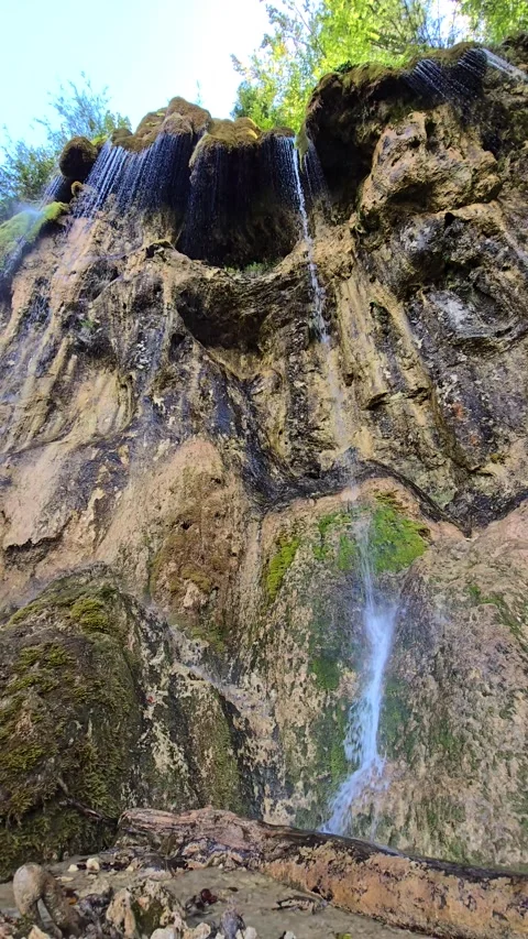 Cascada Pisoaia Stock Footage 318433557