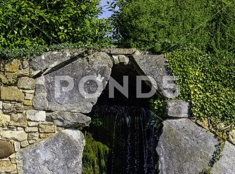 Cascade between Eleven Acre Lake and Upper Copper Bottom Stock Photos