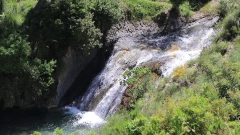 Cascade d'eau Stock Footage 194513122