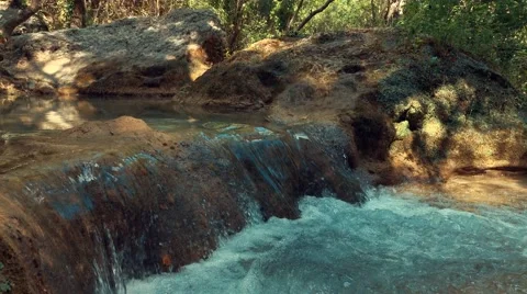 Cascade in forest in Provence Vidéo 68602989