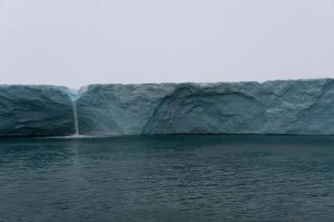 Cascade in an ice wall Foto stock