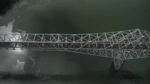 Cascade Lock Oregon Bridge of the Gods Pan Stock-Footage 207021674