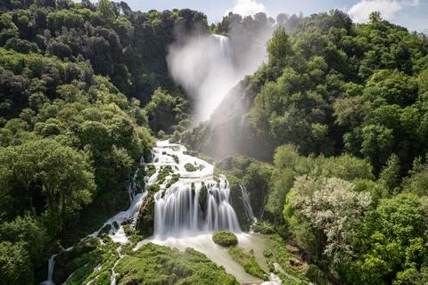 Cascade of marmore open to full flow Stock-Fotos