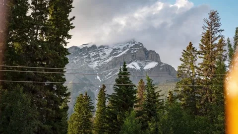 Cascade Mountain Time Lapse in Banff Vídeo Stock 244743269