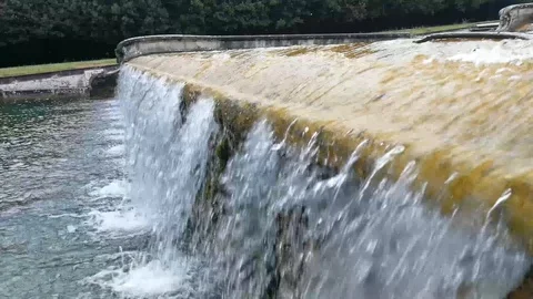 Cascade of the Royal Palace of Caserta. Video stock 97697657