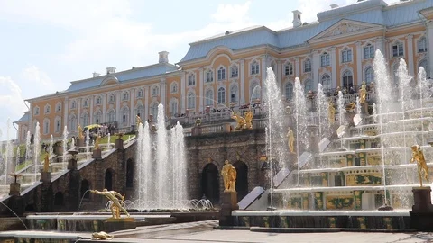 Cascade Samson in Peterhof. The most important fountain in Peterhof. Stock Footage 109655913