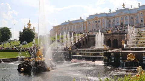 Cascade Samson in Peterhof. The most important fountain in Peterhof. Stock Footage 109656318