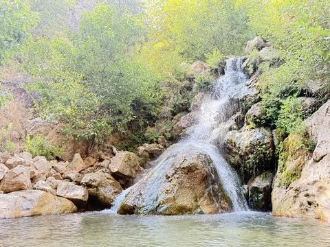 Cascading natural waterfall Stock-Fotos
