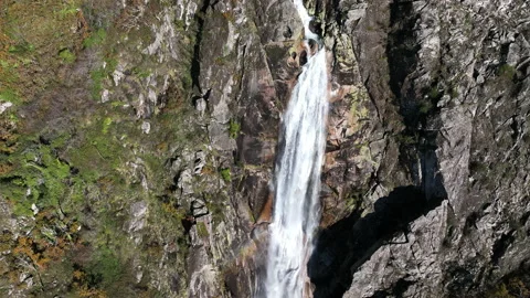 Cascata Frecha da Mizarela Stock Footage 188503544