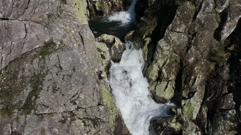 Cascata Frecha da Mizarela Stock Footage 188504217