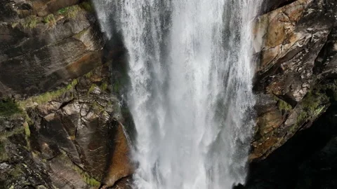 Cascata Frecha da Mizarela Video stock 188504230