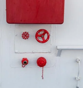 In case of fire, bulkhead equip with water hose and connections for fighting Foto stock