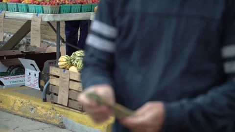 CASH EXCHANGE 스톡 동영상 102750942