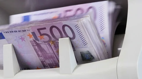 Cash money counting machine. Banknote counter are counting five hundred euro Stock-Footage