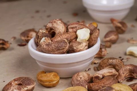 Cashews isolated on light background. Flat lay Foto stock