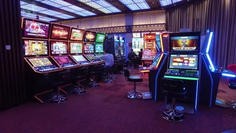 High 5 Casino Slots - Stan Winnick Slot Machine