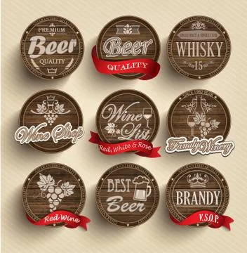 Casks with alcohol emblems Illustrazione stock