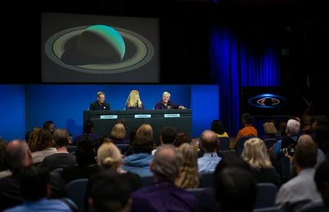 Cassini program manager at JPL, Earl Maize, left, Cassini project scientist.. 스톡 사진