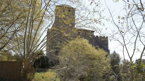 Castell Clasqueri castillo castle Castellar gimbal trees Vidéo 111588694