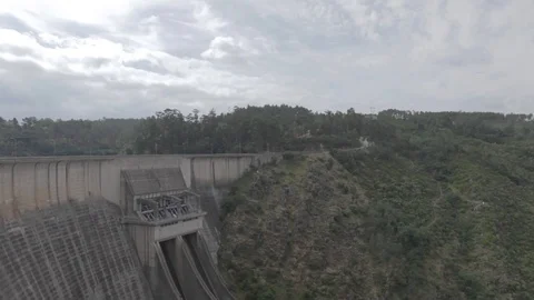 Castelo de Bode Dam front view 스톡 동영상 123342628