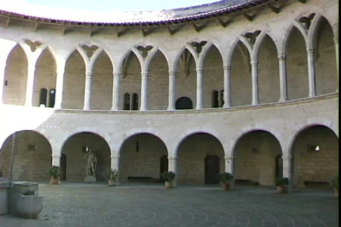 Castillo Courtyard Видео 816852