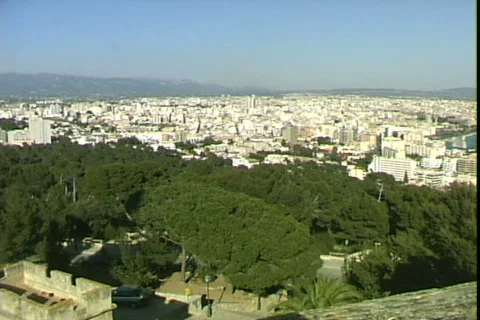 Castillo View-pan Stock Footage 816857