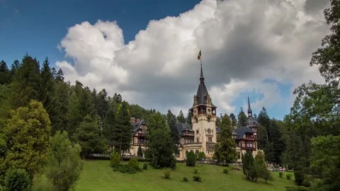 Castle and clouds timelapse Stockbeeldmateriaal 78074720